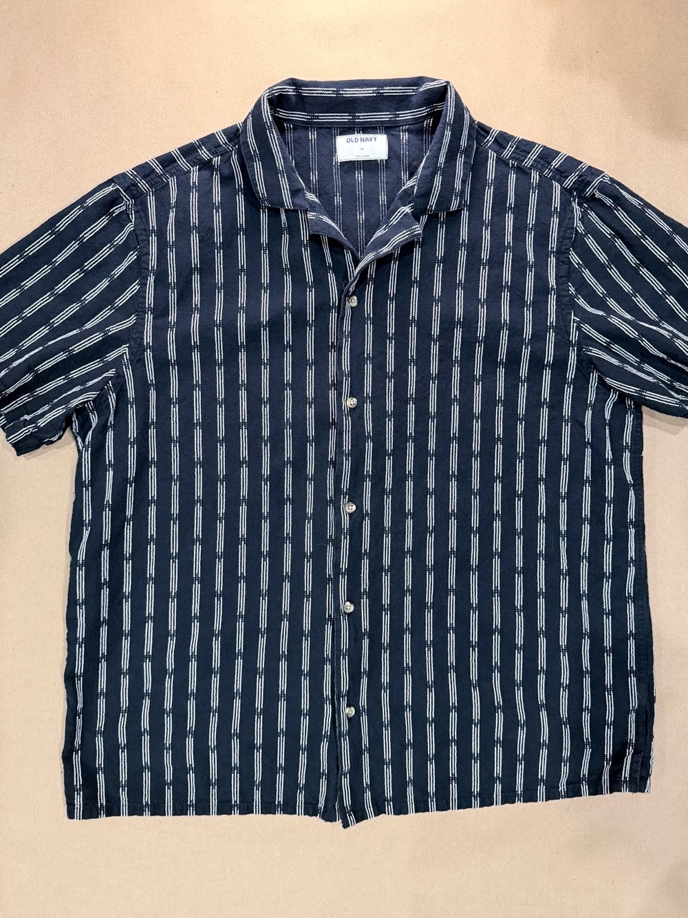 Old Navy Blue/White Stripe Button‑Up – Men’s XL Short Sleeve Cotton Shirt